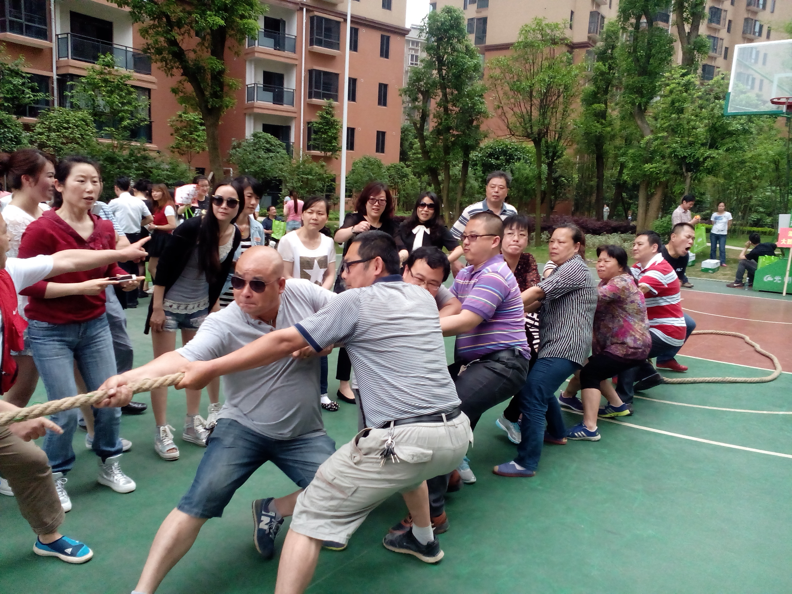 參加南大橋社區文體活動